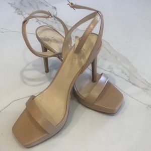 Nine West neutral heels